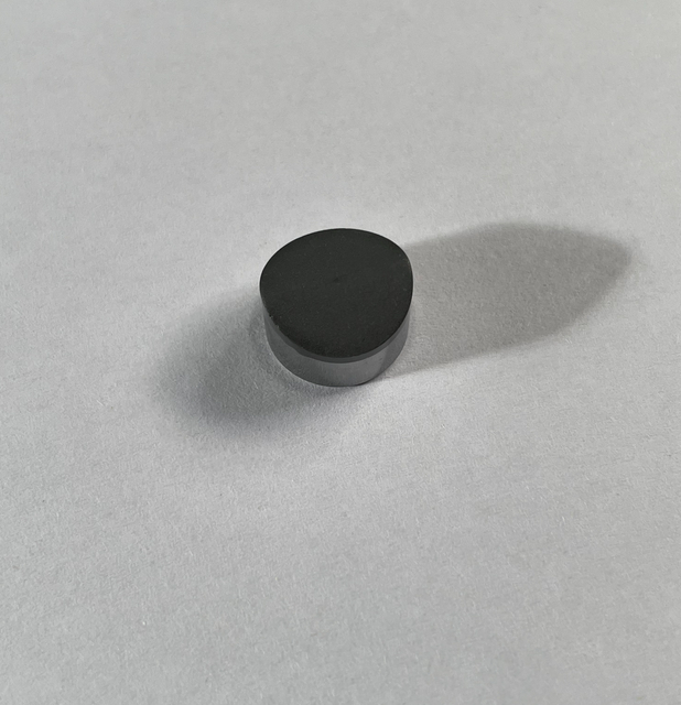 Cortadores PDC con forma 1308 para perforación agresiva y de alto impacto